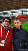 Антон Распутин (слева) и Дмитрий Дебенко (ИТЦ) на футбольном матче ЧМ — 2018