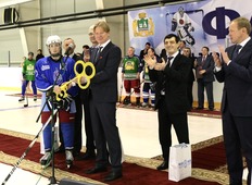 Во время торжественной церемонии открытия ледовой арены на базе ФОК "Факел"