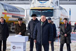 Заместитель генерального директора по экономике и финансам Сергей Лиховских выступил на торжественном открытии первого комплекса по регазификации сжиженного природного газа в столице Казахстана как представитель ООО «Газпром трансгаз Екатеринбург»