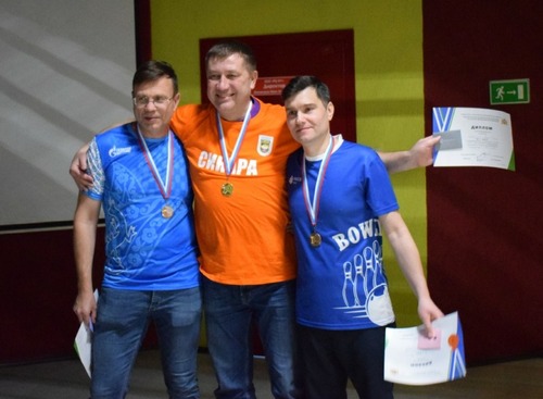 Начальник Бузулукского линейного управления Сергей Яковлев (крайний слева) завоевал личное серебро. Несколько лет назад он уже добивался подобного результата