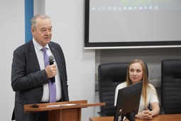 Открывал мероприятие заместитель генерального директора Общества по управлению персоналом Иван Ипатов