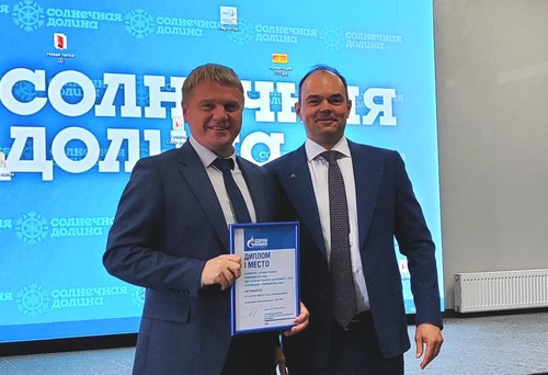 Начальник Красногорского линейного производственного управления магистральных газопроводов Вячеслав Кулагин (слева) — лучший руководитель, возглавляемый им филиал стал вторым
