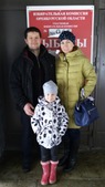 Татьяна и Дмитрий Соколовы хоть работают в разных филиалах (она в УАВР-4, он — в Оренбургском ЛПУМГ), но на выборы ходят вместе и, конечно, с дочерью Софьей