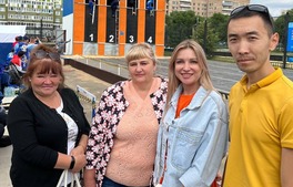 Сборную «Газпром трансгаз Екатеринбург» пришли поддержать работники филиалов предприятия, расположенных в Оренбурге