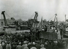 Торжественный митинг, посвященный завершению строительства первого участка магистрали "Бухара — Урал"