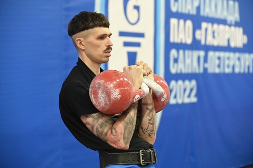 Уральский гиревик Никита Сошников занял третье место в весовой категории до 78 кг.
